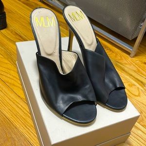 Black MLM high heel chic sandal!